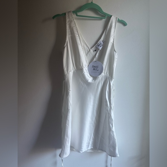 Princess Polly Athenia Mini Dress - White - Size 0 - NWT! - Picture 2 of 3